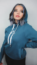 Laden Sie das Bild in den Galerie-Viewer, Hoodie &quot;Sea Green&quot;
