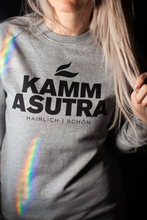 Laden Sie das Bild in den Galerie-Viewer, Kammasutra Sweater
